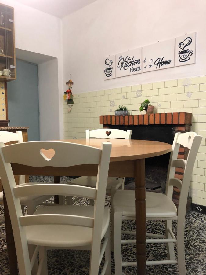 Home Holidays Crasciana, Con Terrazza Vista Sulle Alpi Apuane. المظهر الخارجي الصورة