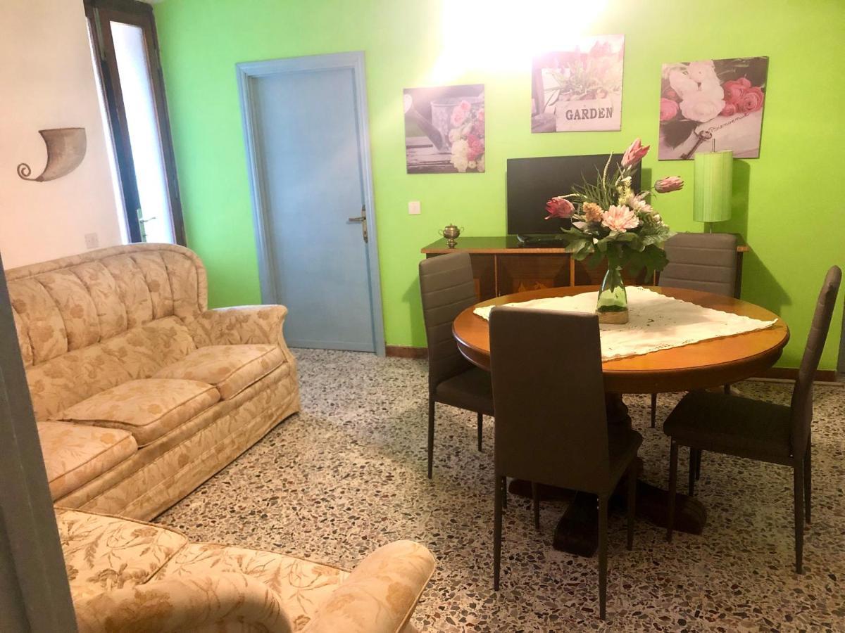 Home Holidays Crasciana, Con Terrazza Vista Sulle Alpi Apuane. المظهر الخارجي الصورة