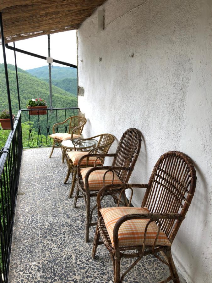 Home Holidays Crasciana, Con Terrazza Vista Sulle Alpi Apuane. المظهر الخارجي الصورة