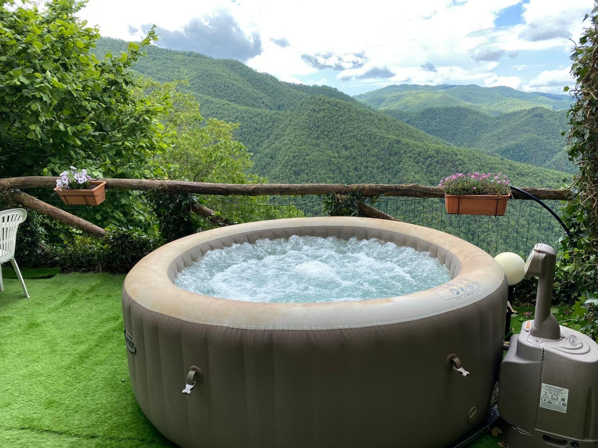 Home Holidays Crasciana, Con Terrazza Vista Sulle Alpi Apuane. المظهر الخارجي الصورة